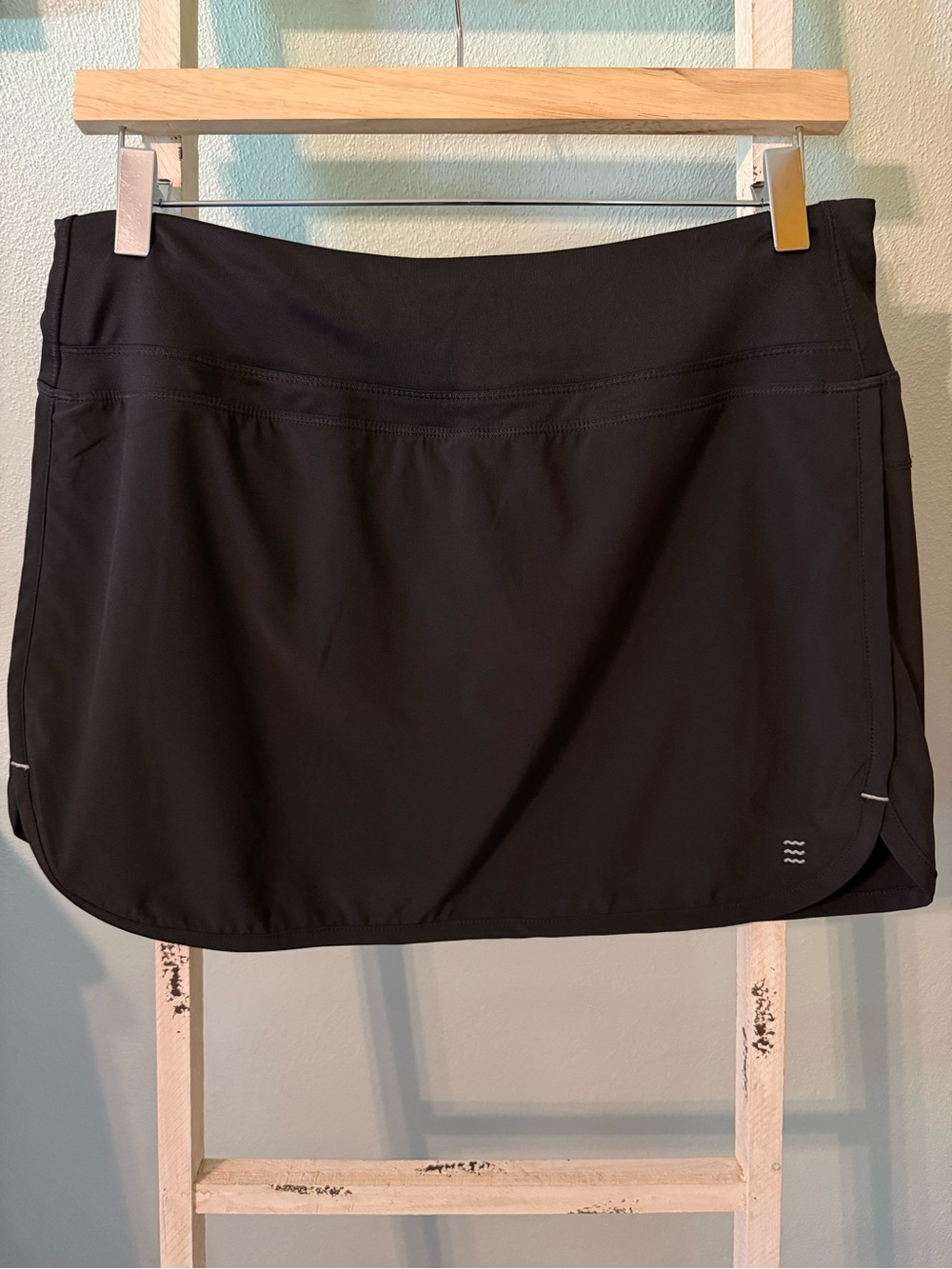Free Fly Women’s Black Athletic Skort Size M Zipper Pocket Bamboo